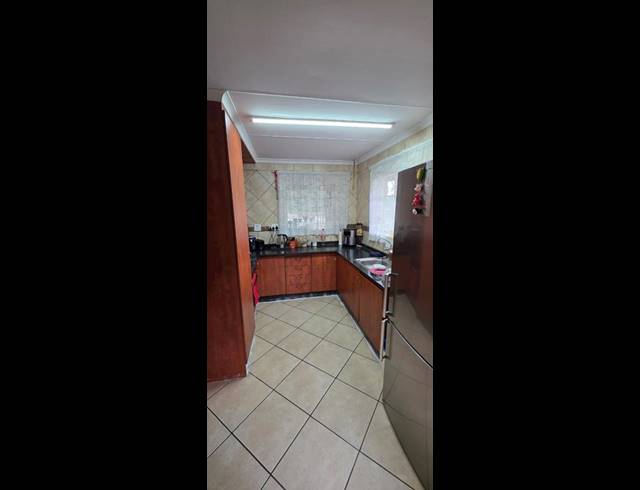 3 BEDROOM HOUSE FOR SALE IN HENLEY-ON-KLIP